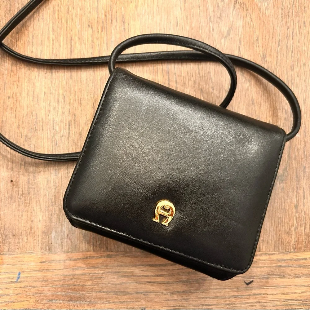 Etienne Aigner Black Leather Crossbody Bag - Picture 2 of 14